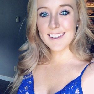 Meet your Posher, Michaela